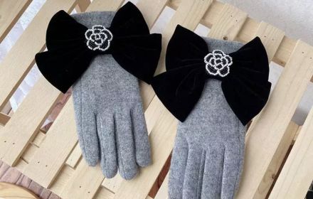  Γάντια γκρι με μαύρο βελούδινο φιόγκο 